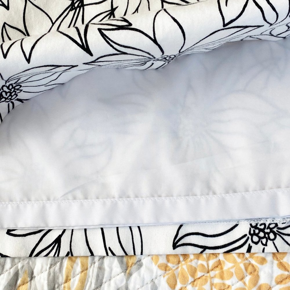 Relativity Design Lab White Pencil Skirt - Picture 6 of 6